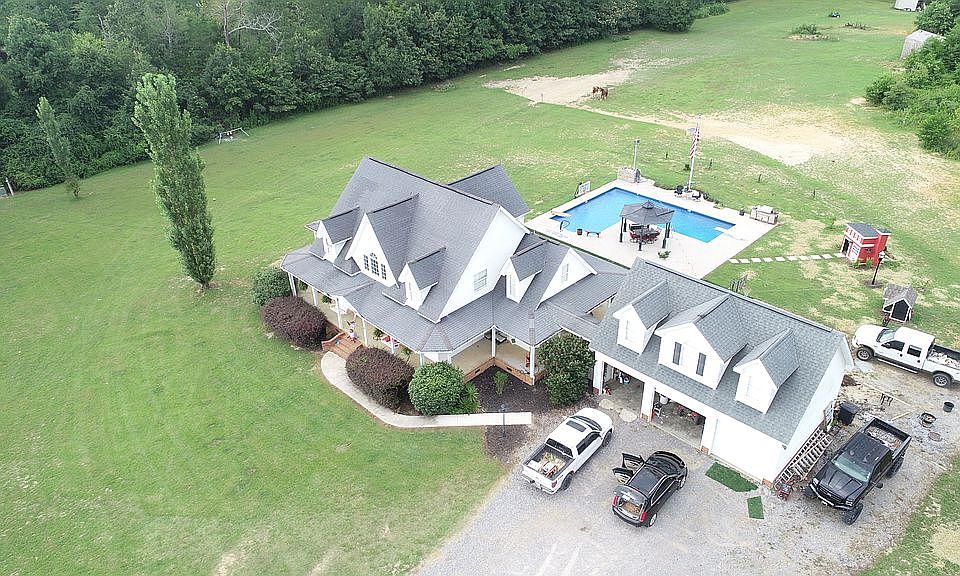 2nd image of 164 Pleasant Rd