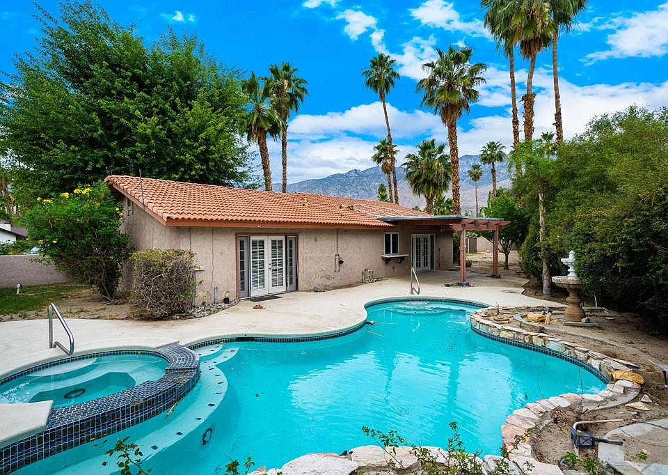 1st image of 3174 E Cajon Cir