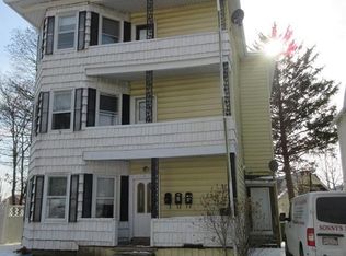 5 Rose St #3, Worcester, MA 01607