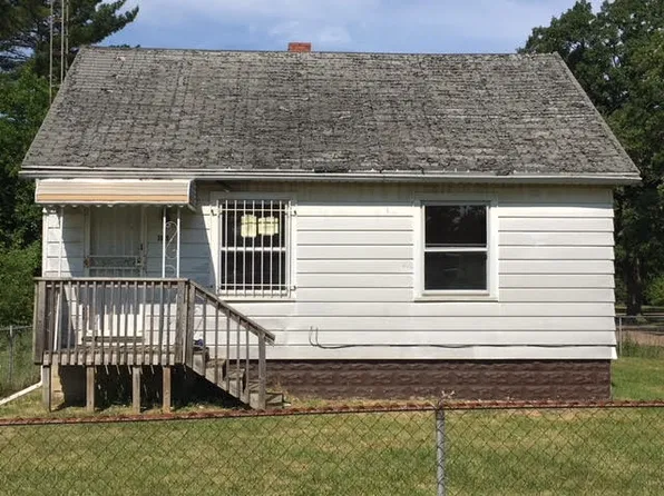 3069 Thornton Ave, Flint, MI 48504