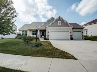 2012 Willow Pond Way, Grafton, WI 53024