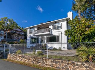 3950 Oakmont Dr, Clearlake, CA 95422