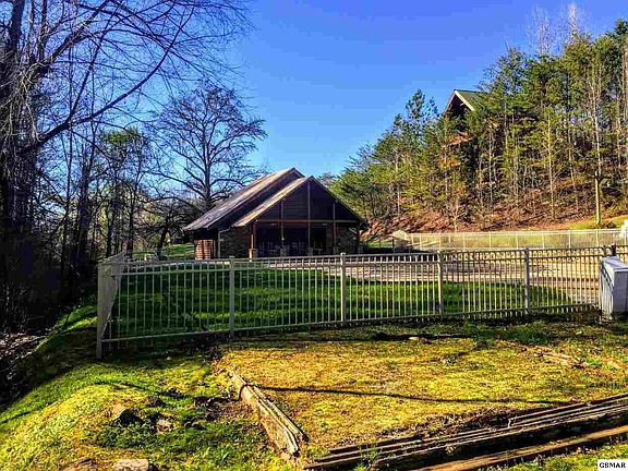 2nd image of 129 Alpine Village Way Lot 129