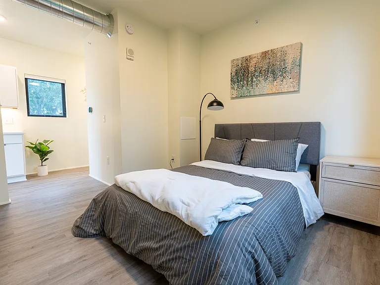 2716 Grand Ave S #204 — Photo 11