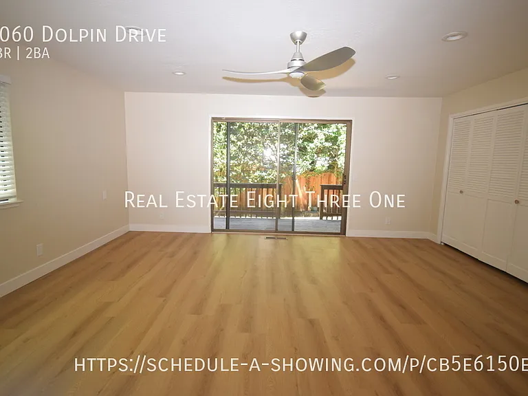 2060 Dolphin Dr — Photo 9
