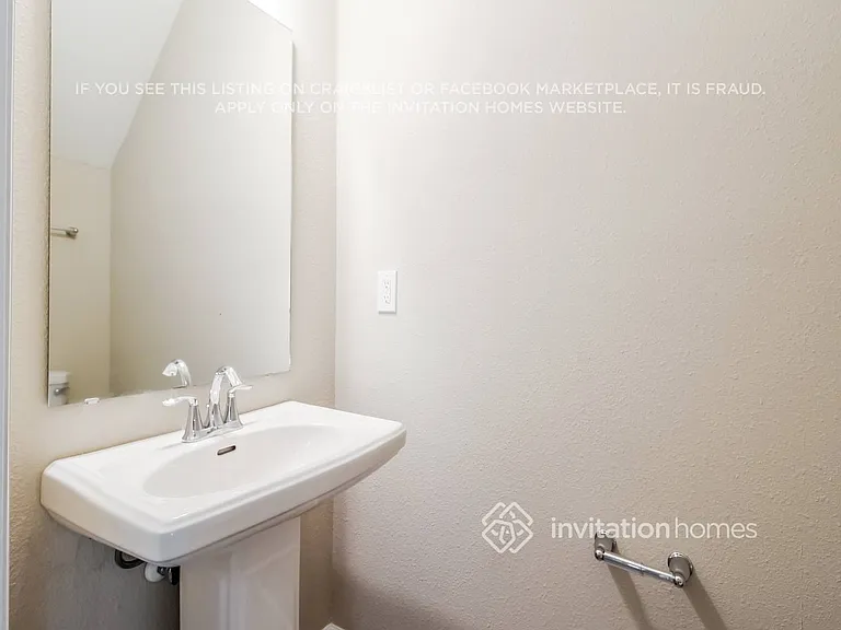 13290 Shore Grass Dr — Photo 15