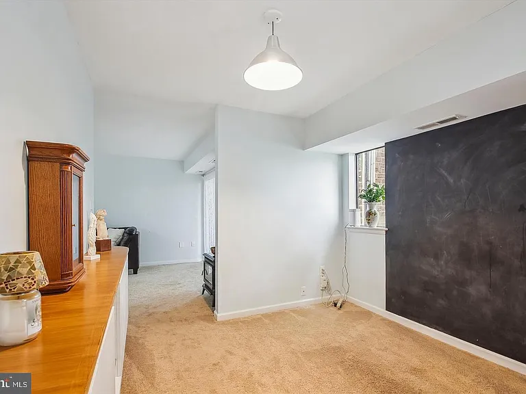 21 Silverwood Cir #4 — Photo 4
