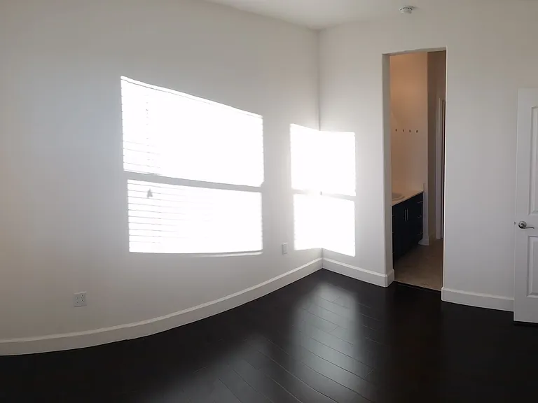 1765 Lee Way — Photo 2