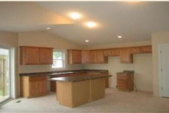 2nd image of 168 Waterford Cr
