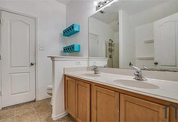 5th image of 408 Sandy Ln