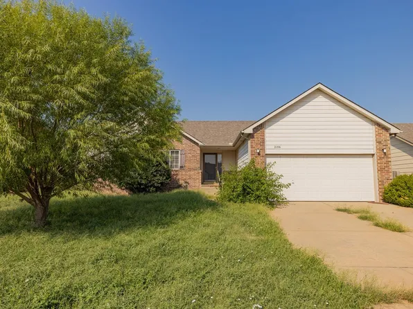 2106 Saint Andrew Ct, Goddard, KS 67052