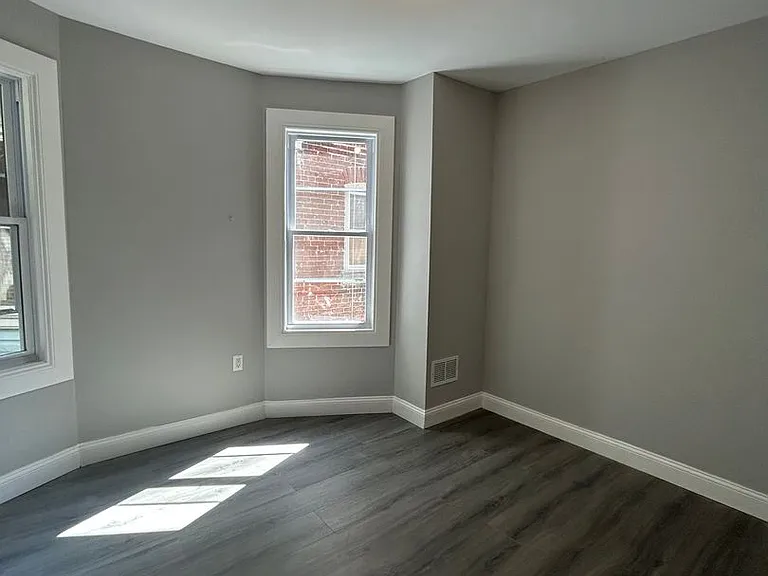 156 Hoffman Ave — Photo 15