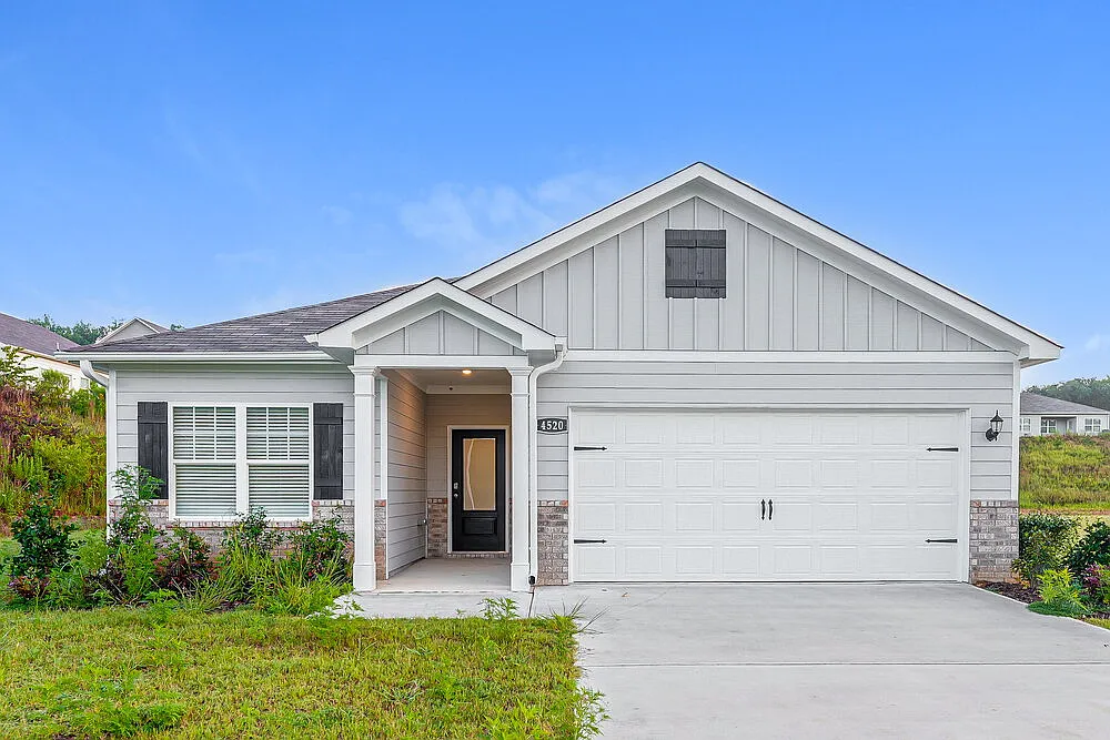 3 bed, 2.0 bath, 1408 sqft, $1,685 — Photo 1
