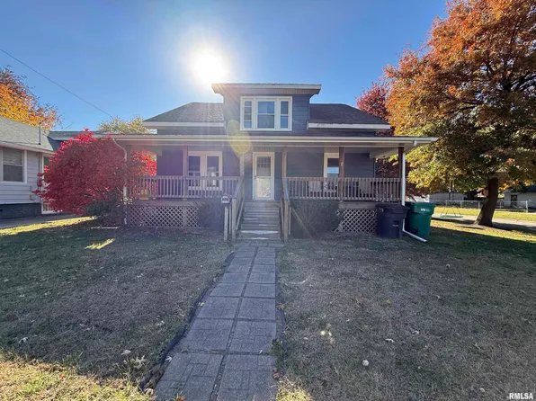 1868 Grand Ave, Galesburg, IL 61401