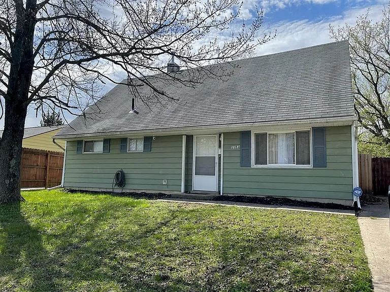 2353 Hanna Dr — Photo 1