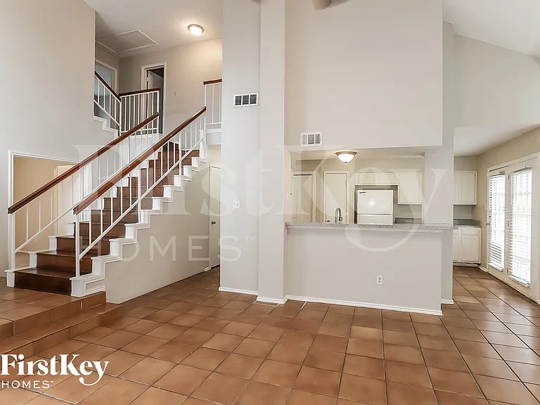 8603 Kinghaven St — Photo 6