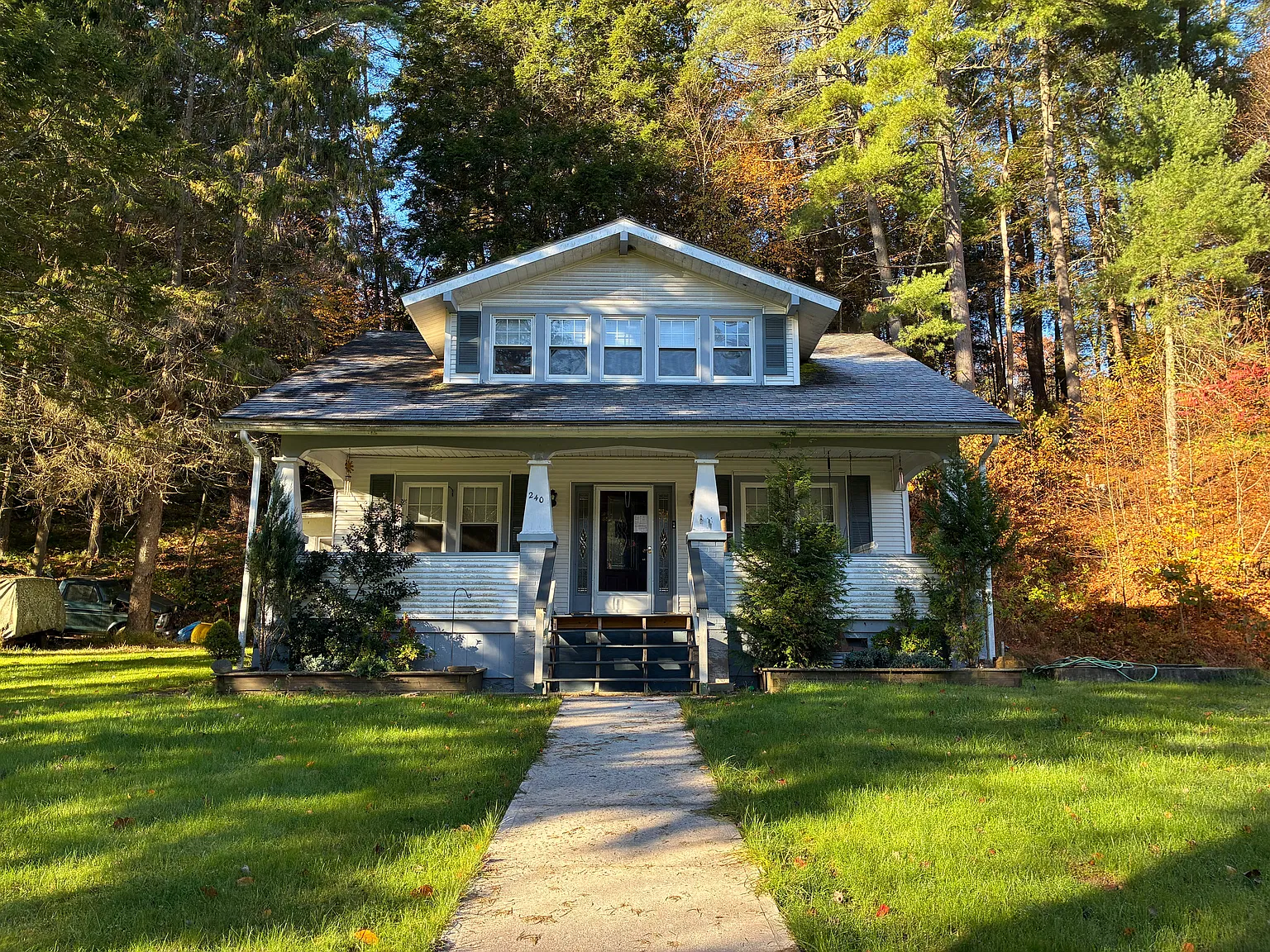 3 bed, 1680 sqft, $1,900 — Photo 1