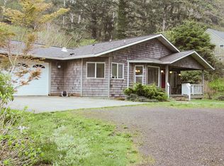 544 Lily Ct, Yachats, OR