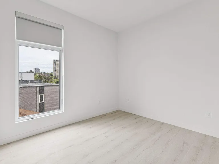 26 McArthur Ave — Photo 12