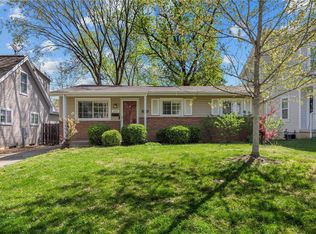 310 Crest Ave, Saint Louis, MO