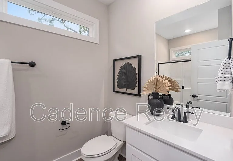 1733 Perimeter Loop — Photo 35