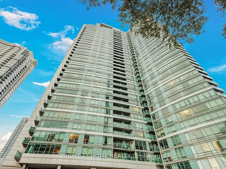 81 Navy Wharf Ct #2316 — Photo 2