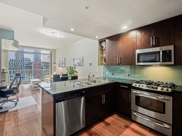 900 Lenora St Unit # W804, Seattle, WA 98121