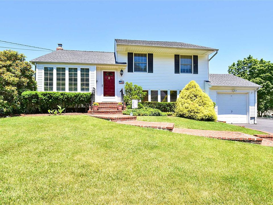 1st image of 27 Bruce Ln S