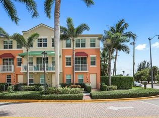106 Moorings Dr, Lantana, FL 33462