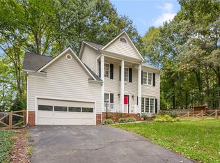 2204 Pellam Forest Ct, Pfafftown, NC 27040