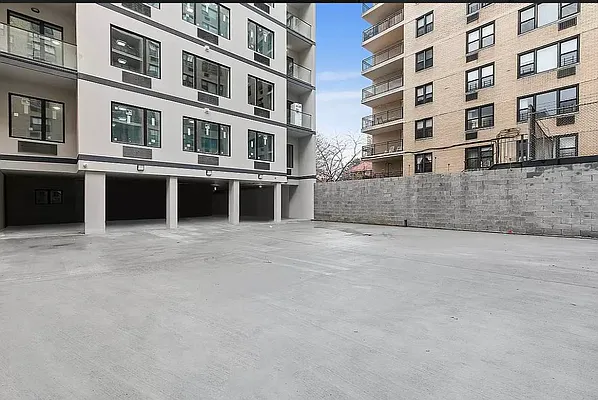 Rented by Elmekies Equities | media 13