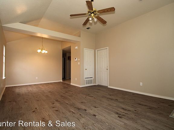 4th image of 5006 John David Dr APT A