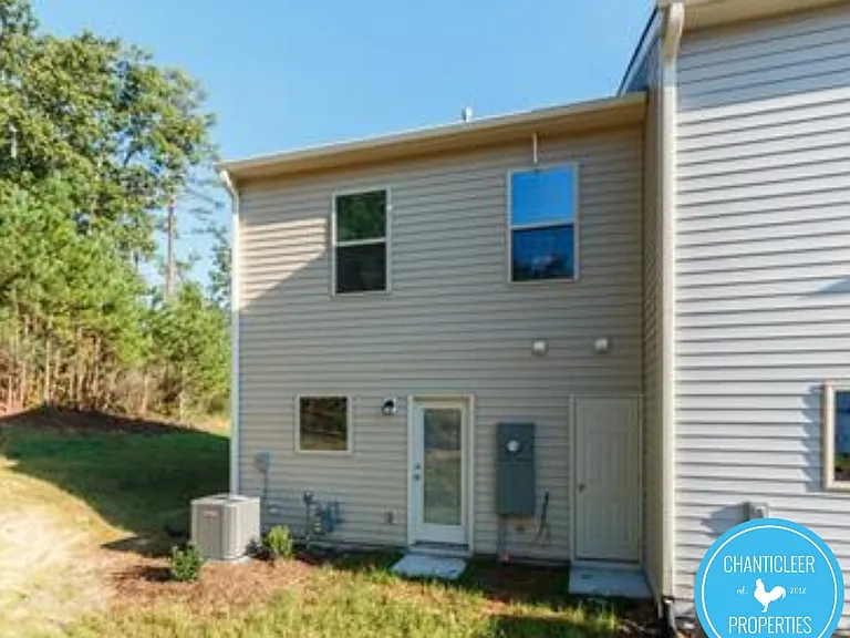 229 Socket St #1 — Photo 14