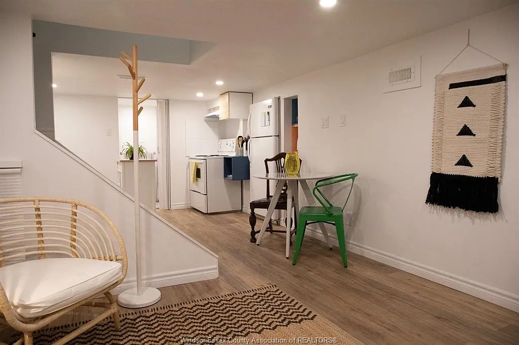 Building Photo - 758 Pierre Ave #3