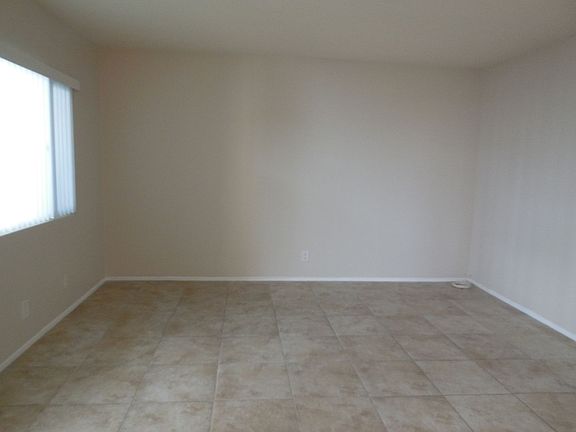 4th image of 220 Belmont Ave APT 4