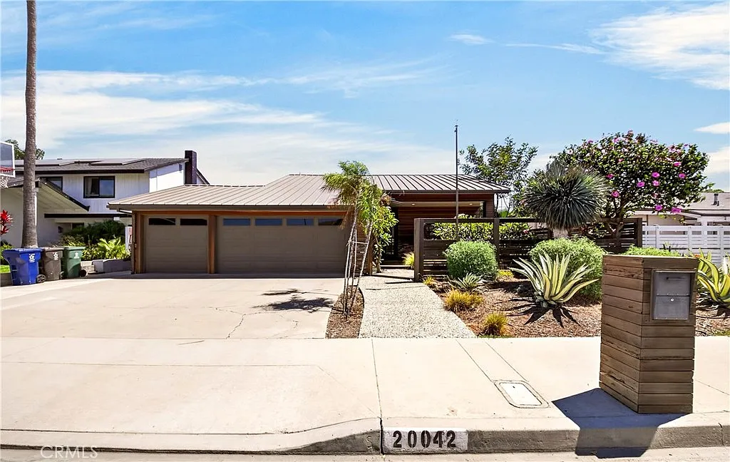 4 bed, 1886 sqft, $6,000 — Photo 3