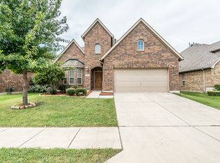 913 Lake Grove Dr, Blue Ridge Manor, TX 75068