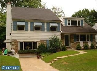 2821 Winchester Ave, Philadelphia, PA 19136