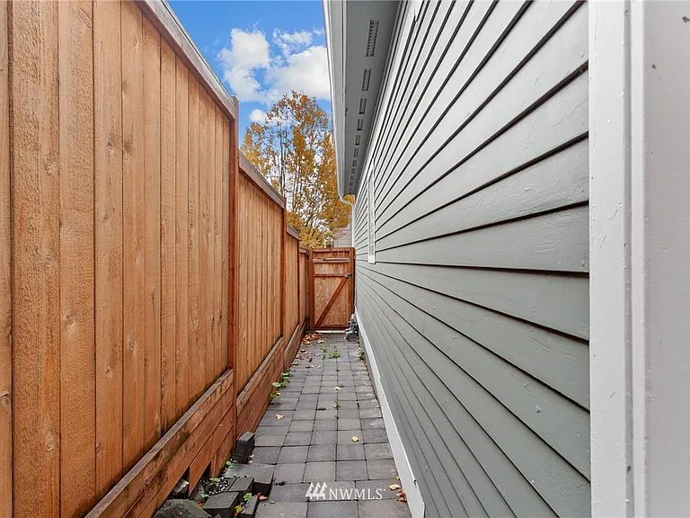 511 Ward St #4 — Photo 11