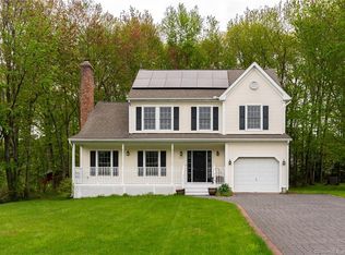 22 Russet Ln, Southington, CT 06489