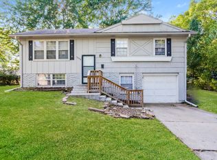 13628 Winchester Ave, Grandview, MO 64030