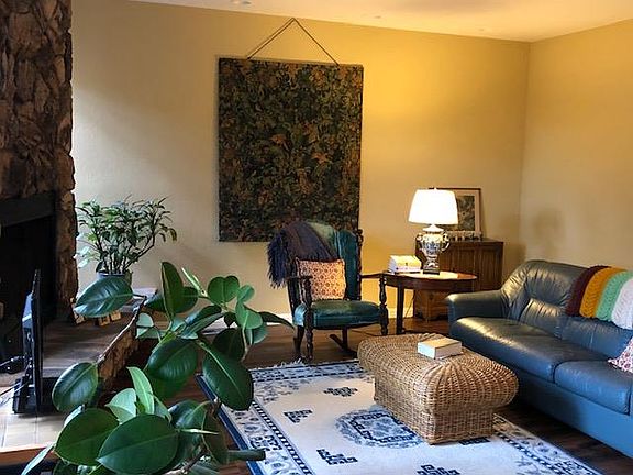 3rd image of 3035 Arlington Dr