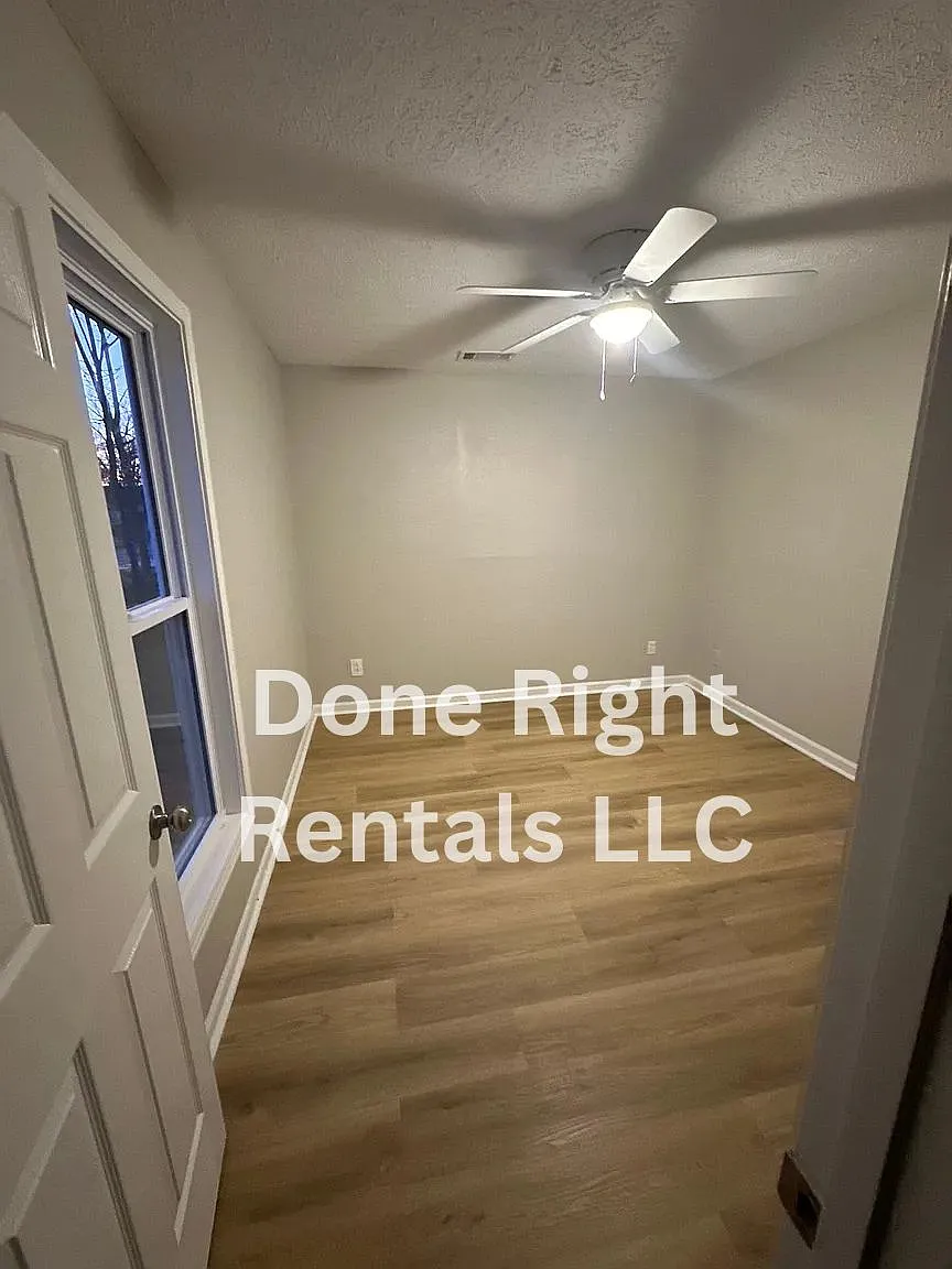 3 bed, $950 — Photo 4
