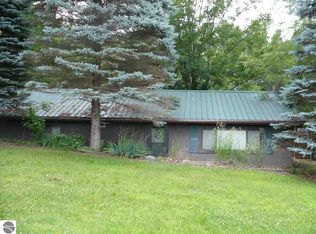 11476 W Broomfield Rd, Remus, MI 49340