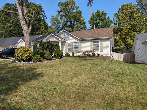 3017 Lynworth Pl, Charlotte, NC 28212