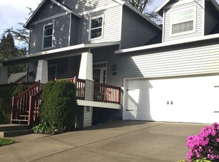 9509 SW View Point Ter, Portland, OR 97219