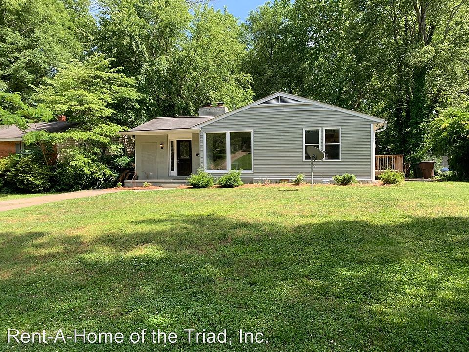 1st image of 2511 Woodview Dr