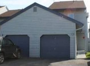 1305 28th Ave APT 3, Fairbanks, AK 99701