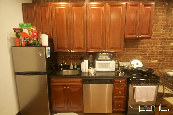 Rented by Point NYC | media 11