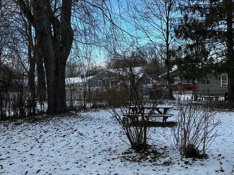 206 Longmeadow Dr — Photo 24